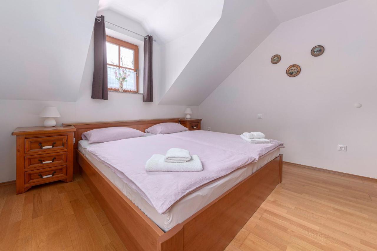 Apartma Metka Medvode Ngoại thất bức ảnh